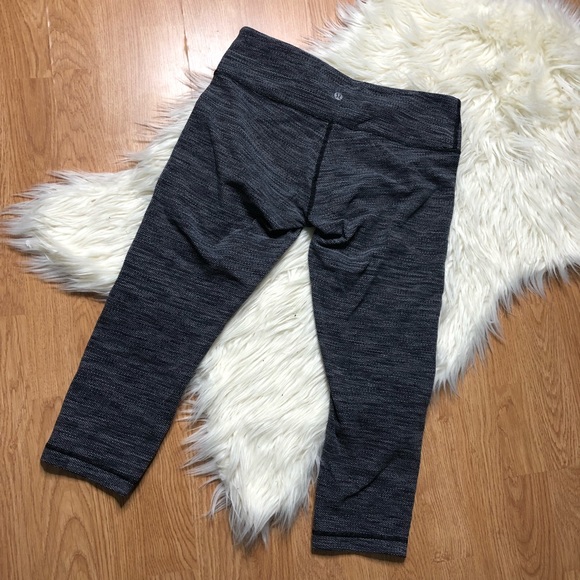 lululemon athletica Pants - Lululemon crop leggings size 8